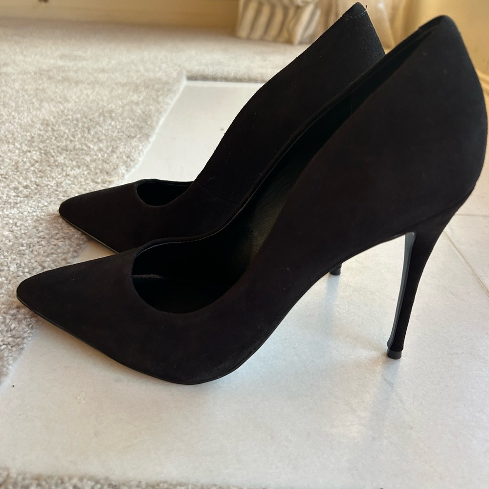 Elegant Black Stiletto Heels